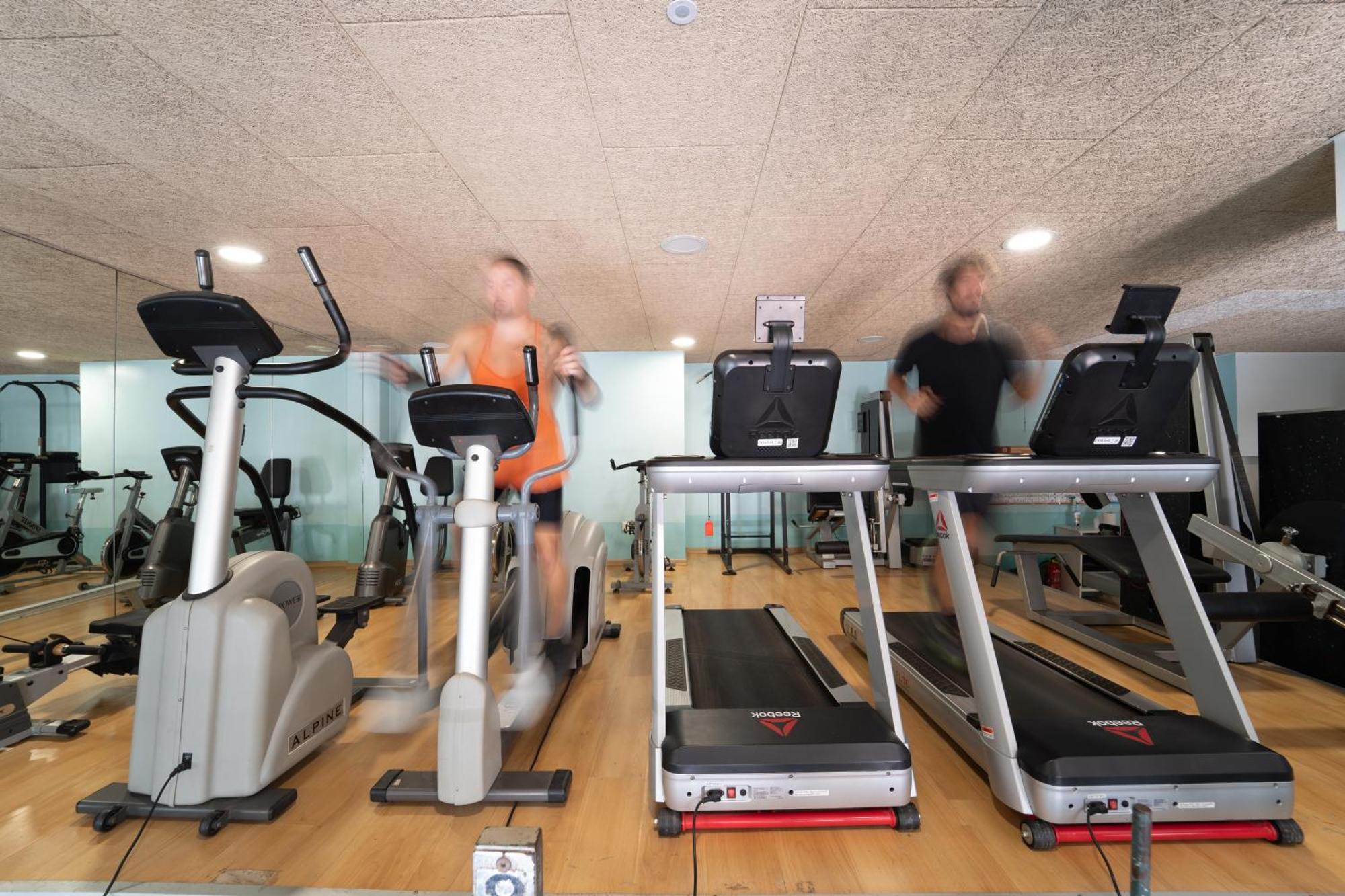 Hotel & Apartaments Thalassa Sport & Spa Ρόζες Εξωτερικό φωτογραφία