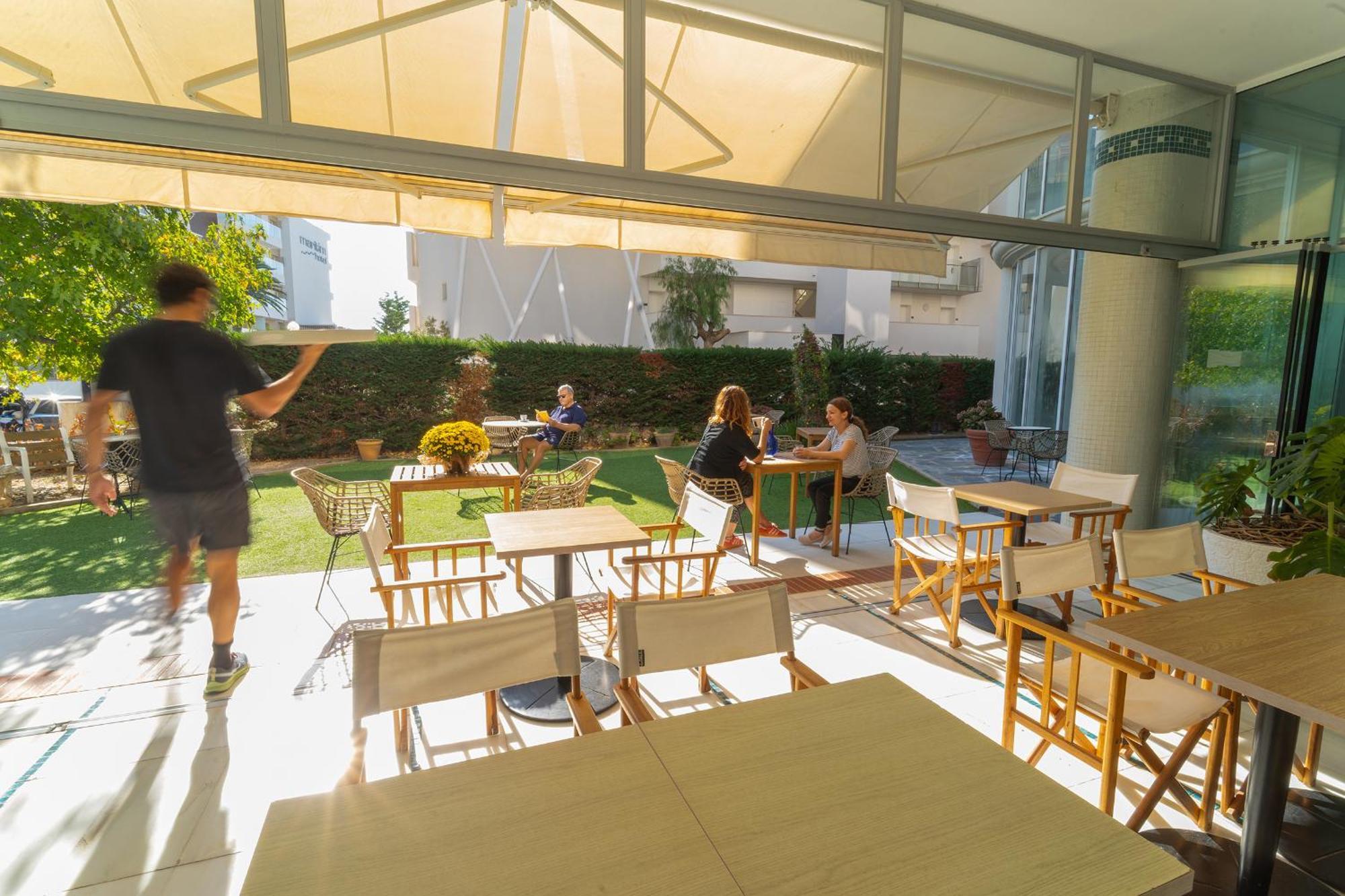 Hotel & Apartaments Thalassa Sport & Spa Ρόζες Εξωτερικό φωτογραφία