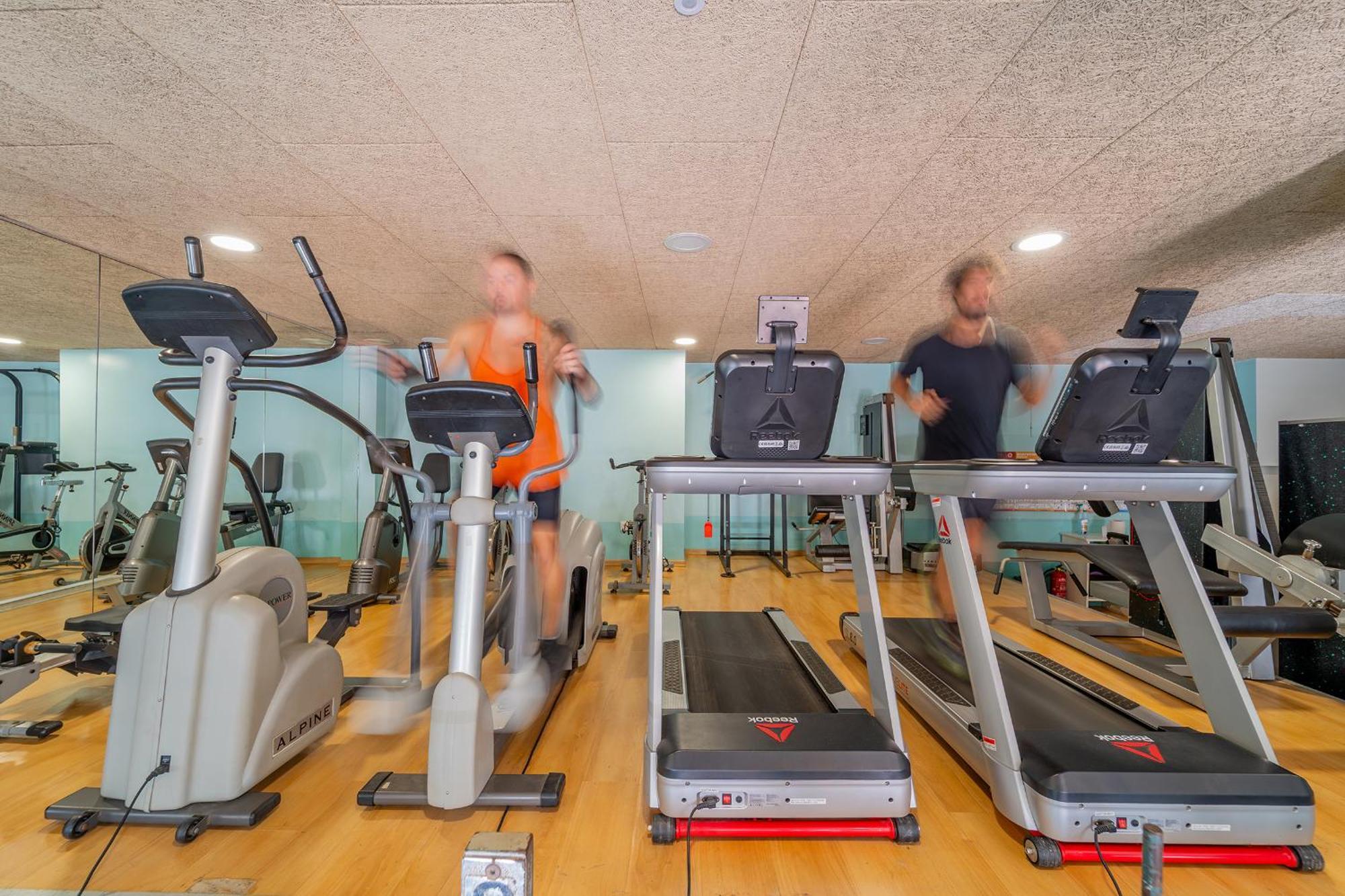 Hotel & Apartaments Thalassa Sport & Spa Ρόζες Εξωτερικό φωτογραφία